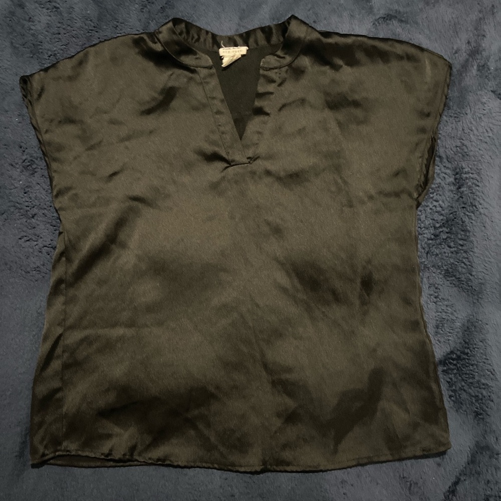 Black Sleeveless Blouse Shirt